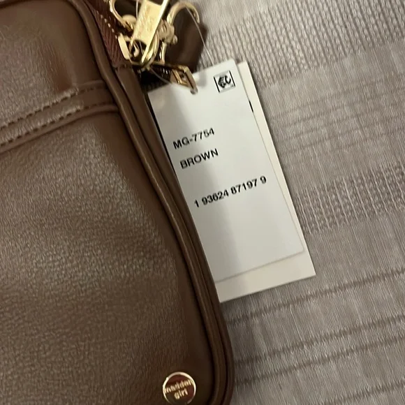 Madden Girl crossbody bag. Brown, adjustable strap. Brand new - never used. - Picture 4 of 6
